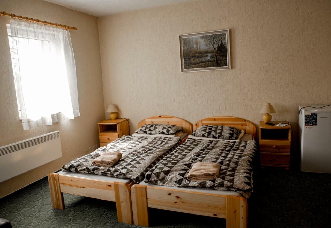 Berger Pince-Vendeghaz, Hajosi Pincek Hotel ภายนอก รูปภาพ